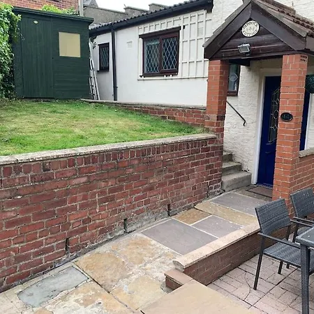 Award Winning Pet Friendly Paddock بيت للعطل