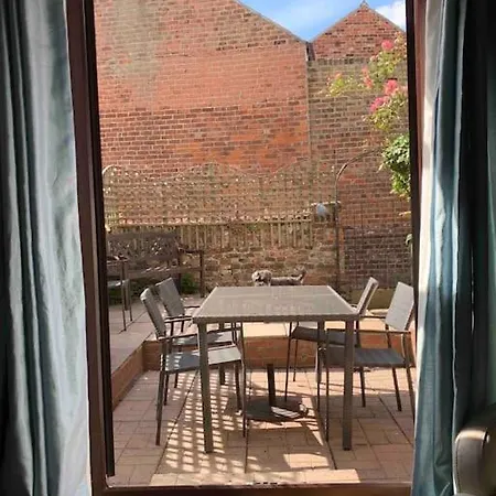 Semesterbostad Award Winning Pet Friendly Paddock *