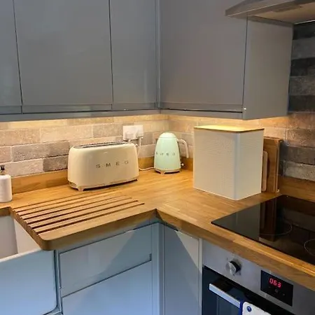 Semesterbostad Award Winning Pet Friendly Paddock *