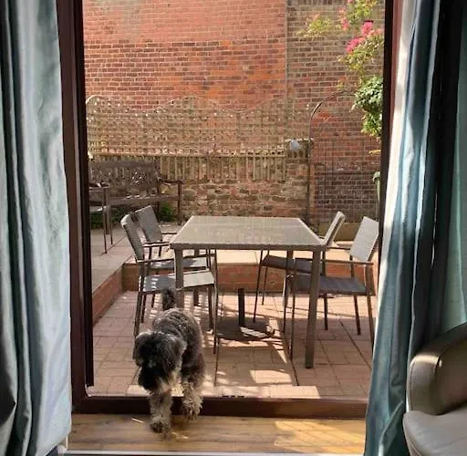 Holiday home Award Winning Pet Friendly Paddock *