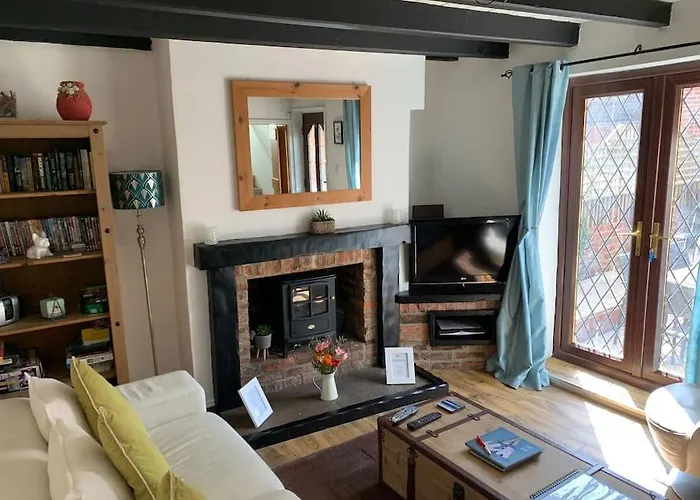 Award Winning Pet Friendly Paddock Whitby