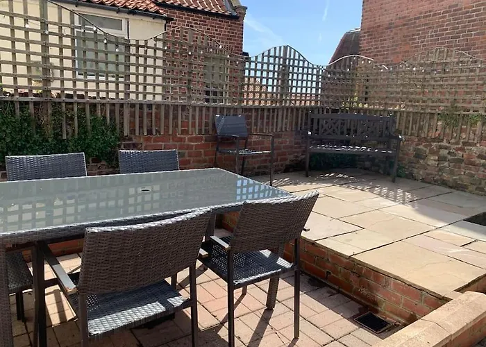 Award Winning Pet Friendly Paddock Whitby