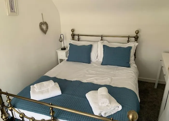 Award Winning Pet Friendly Paddock Whitby