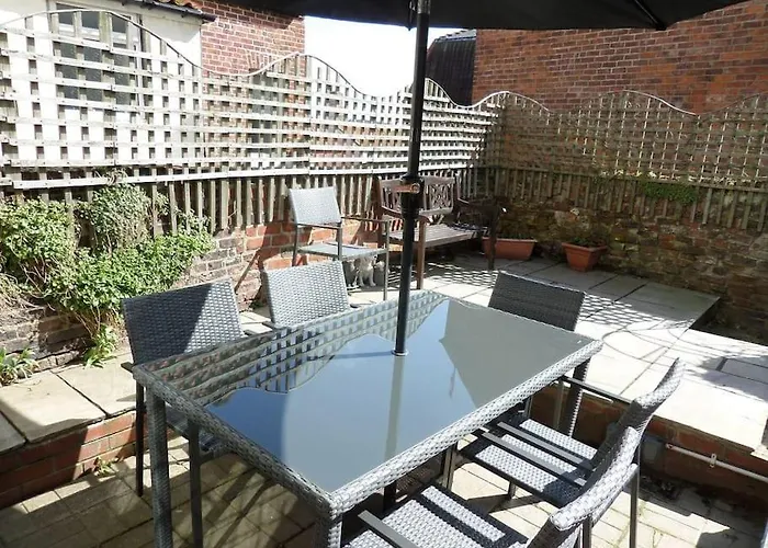 Award Winning Pet Friendly Paddock *